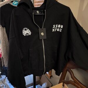 Darc Sport Large Black Zip-Up Hoodie with Graphic Patches